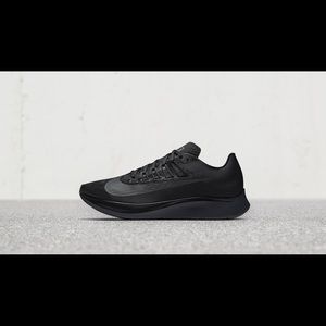 Nike zoom fly 3 shoes